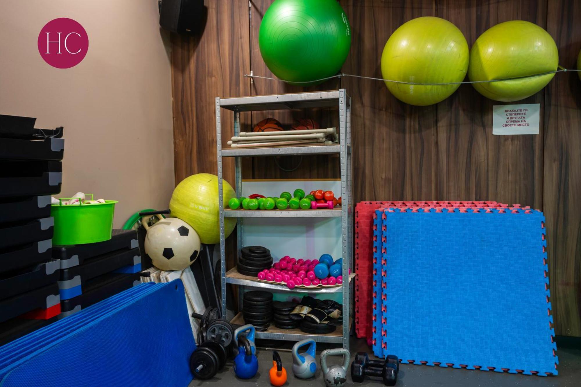 Central Hotel, Fitness And Spa Vinica Luaran gambar