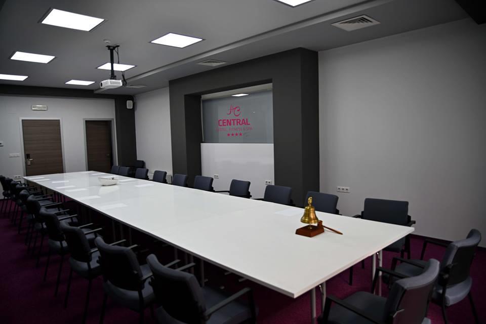Central Hotel, Fitness And Spa Vinica Luaran gambar